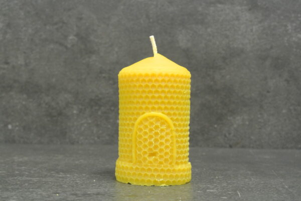 Stumpenkerze- Wabe- Bienenkorb  110 mm x 55 mm